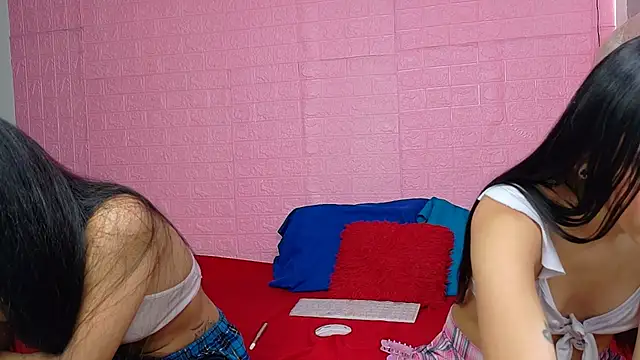 harleymia68 online show from November 28, 1:11 pm