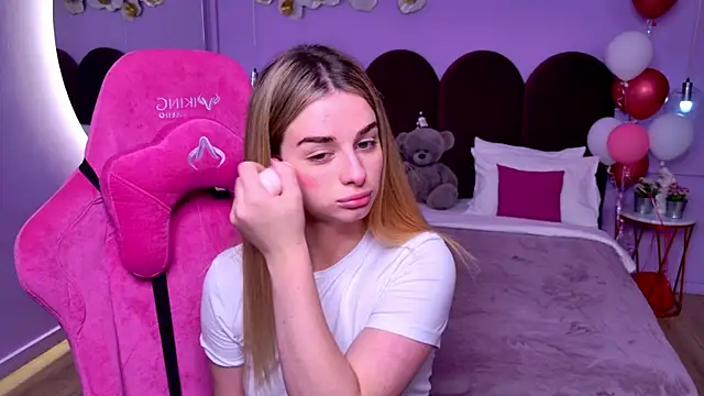 SweetyLicky online show from November 19, 4:07 pm