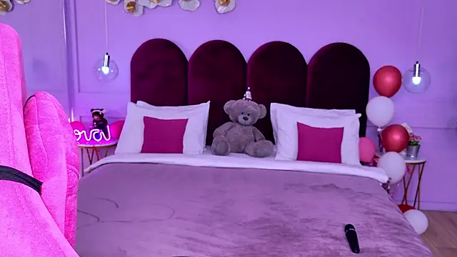 SweetyLicky online show from November 21, 4:17 pm