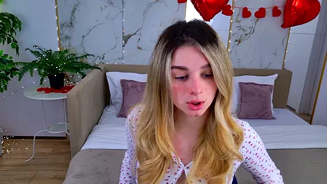 SweetyLicky online show from February 16, 4:05 pm