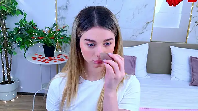 SweetyLicky online show from February 8, 4:05 pm