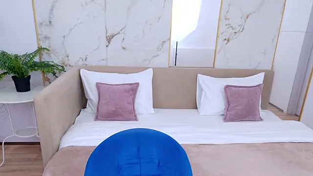 SweetyLicky online show from March 26, 4:05 pm