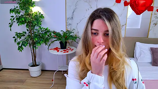 SweetyLicky online show from February 11, 4:07 pm