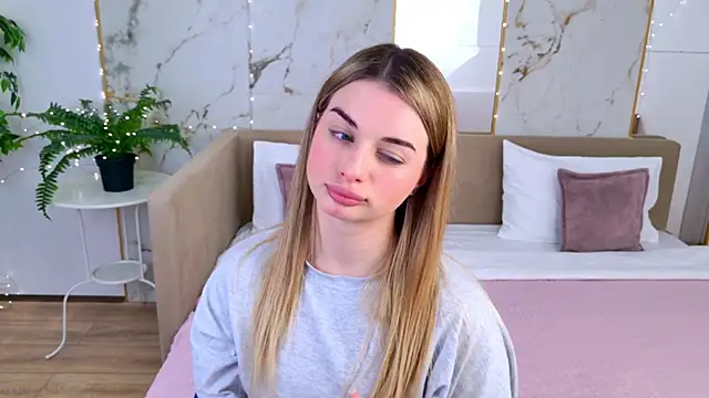 SweetyLicky online show from May 8, 3:16 pm