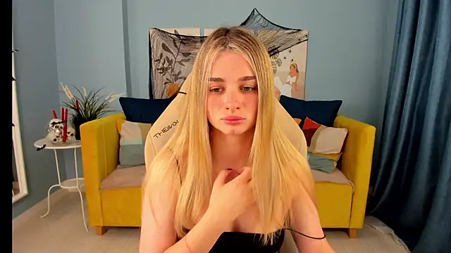 SweetyLicky online show from October 23, 4:05 pm