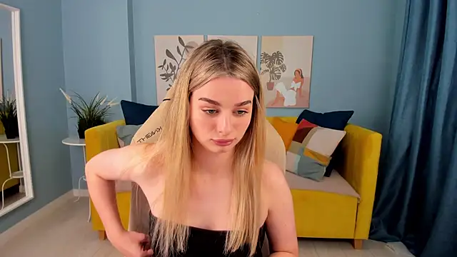 SweetyLicky online show from October 22, 4:17 pm