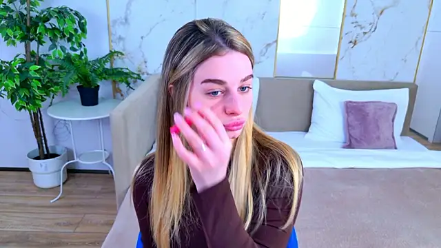 SweetyLicky online show from March 21, 4:11 pm