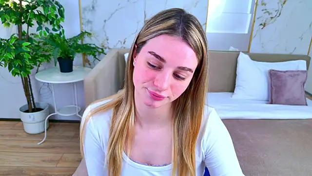 SweetyLicky online show from March 18, 4:08 pm