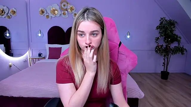 SweetyLicky online show from November 8, 4:10 pm