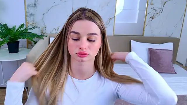 SweetyLicky online show from February 19, 4:15 pm