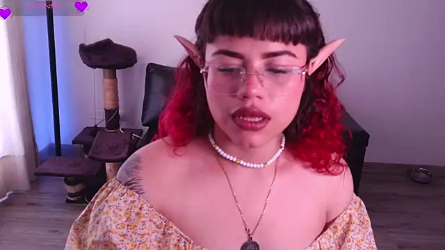 Snapshot of marsearth22_ chatting on October 6, 5:24 pm marsearth22 online show from October 6, 5:24 pm