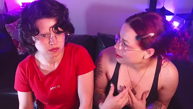 marsearth22  online show from January 19, 1:42 am