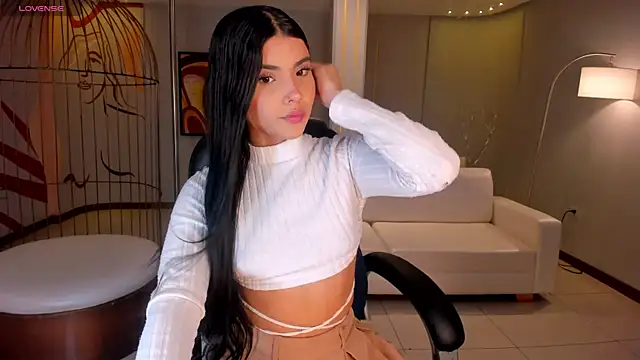 MiaLaurence online show from January 9, 7:21 pm