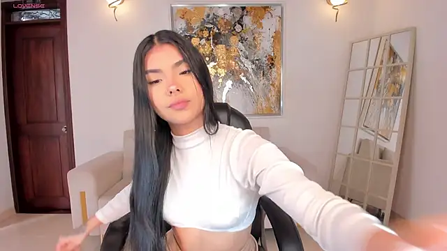 Snapshot of MiaLaurence chatting on May 3, 5:16 pm MiaLaurence online show from May 3, 5:16 pm