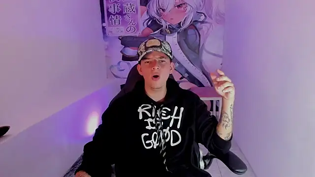 Snapshot of Fran_Boy chatting on November 13, 3:54 am Fran Boy online show from November 13, 3:54 am