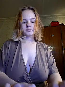 Snapshot of SlipperSherry chatting on September 28, 9:49 am SlipperSherry online show from September 28, 9:49 am