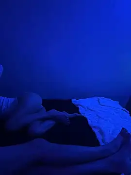 2Tight2Handle online show from October 12, 1:34 pm