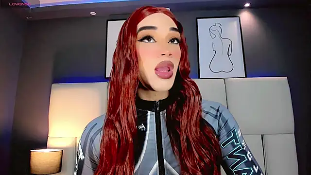 Valeriasmiithh online show from November 8, 8:45 pm