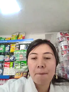 Sophie del Castillo online show from June 7, 8:25 pm