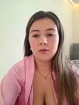 Sophie del Castillo online show from May 12, 4:24 pm