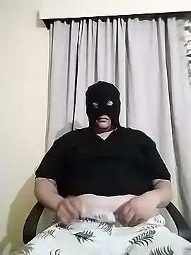 Cptjuicyass online show from April 2, 8:15 pm