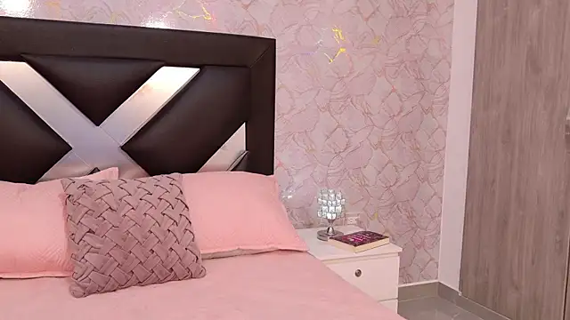 CataRicci online show from February 23, 4:40 pm