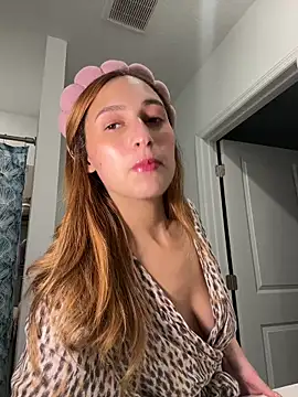 miasecretx online show from May 11, 3:08 am