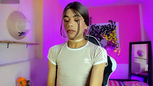 Katy bratz  online show from April 3, 3:35 am