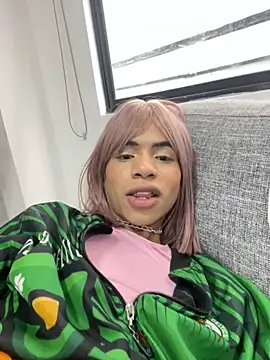 Katy bratz  online show from October 29, 7:13 pm