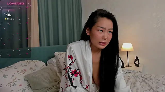 Snapshot of AsianCheek chatting on October 16, 1:36 am AsianCheek online show from October 16, 1:36 am