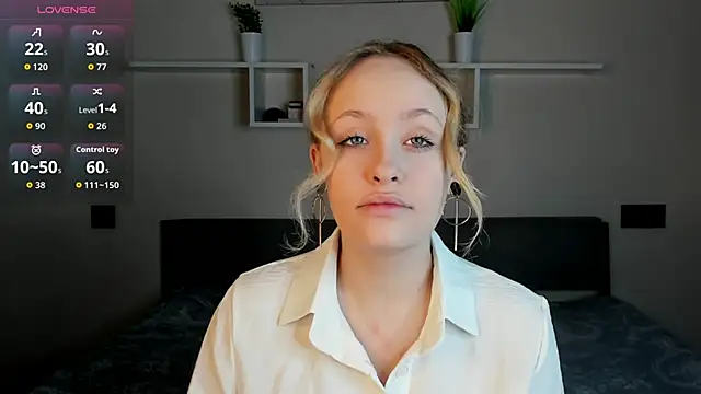 Snapshot of Julliakoill chatting on November 29, 7:41 am Julliakoill online show from November 29, 7:41 am