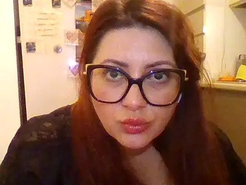 Snapshot of VelvetPurple chatting on October 13, 11:27 pm VelvetPurple online show from October 13, 11:27 pm
