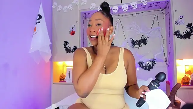 CassiieLondon online show from November 2, 1:21 am