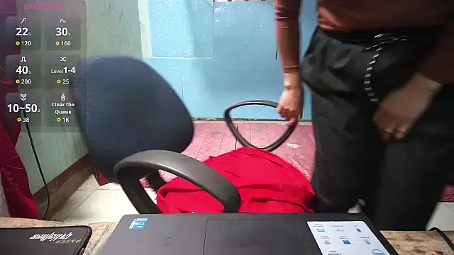 Xue weng online show from November 13, 10:35 pm