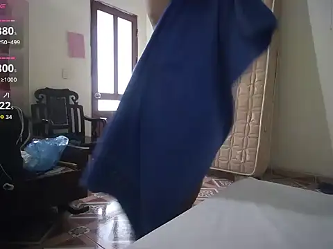 Snapshot of Xue_weng chatting on May 11, 9:54 am Xue weng online show from May 11, 9:54 am