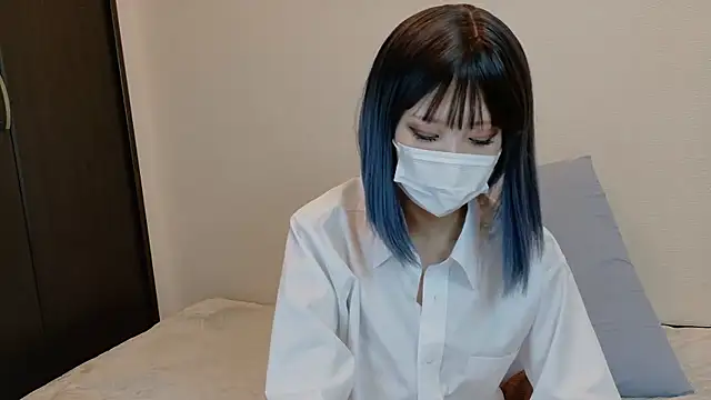 sarina at online show from March 22, 9:22 am