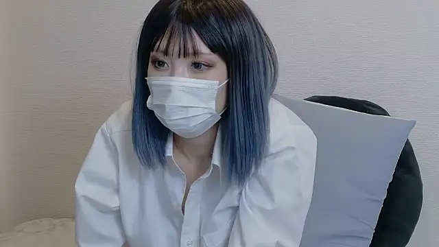 sarina at online show from July 18, 7:28 am