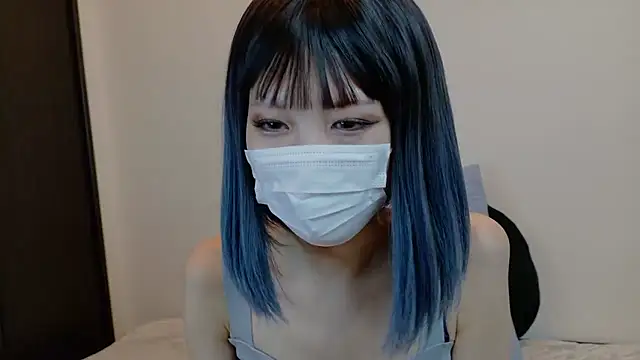 sarina at online show from February 8, 9:40 am