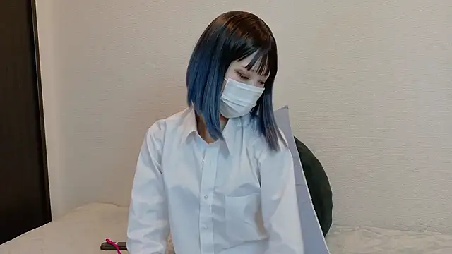 sarina at online show from March 17, 4:15 am