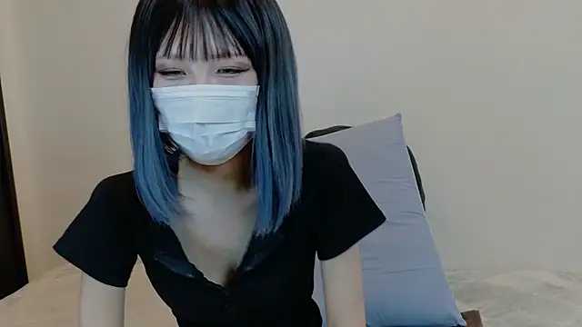 sarina at online show from March 19, 4:34 am