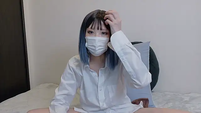 sarina at online show from July 15, 9:27 am