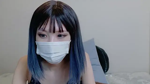sarina at online show from May 16, 7:29 am