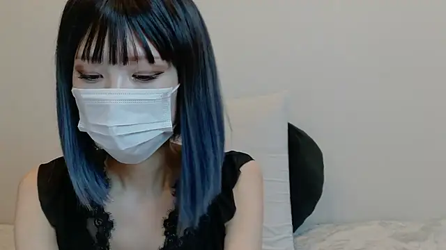 sarina at online show from April 11, 7:27 am