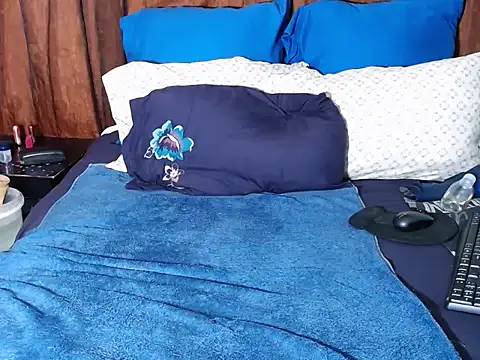 BOUNCINGASSX online show from July 15, 7:43 pm