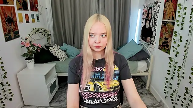 BellaMontgomery online show from January 14, 4:21 pm