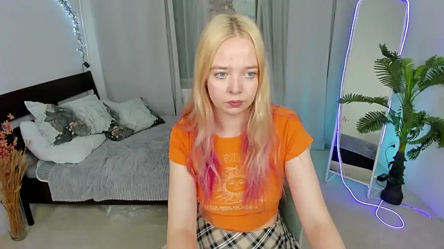 BellaMontgomery online show from January 17, 4:21 pm