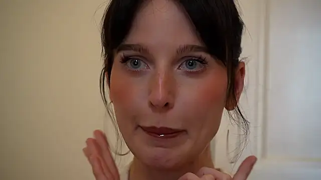 ellaa91 online show from December 2, 12:29 pm