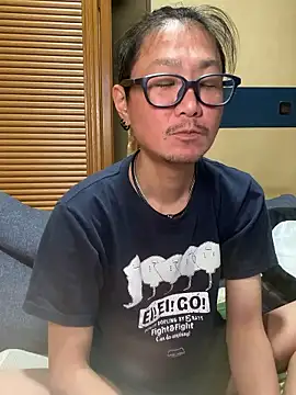 Snapshot of uta002418 chatting on June 23, 2:15 pm uta002418 online show from June 23, 2:15 pm