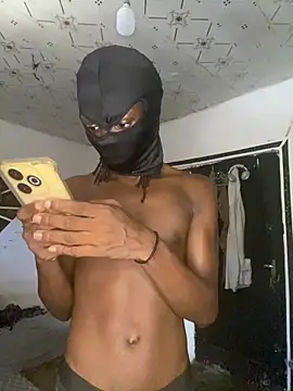 Jaydemasked online show from May 5, 11:02 am