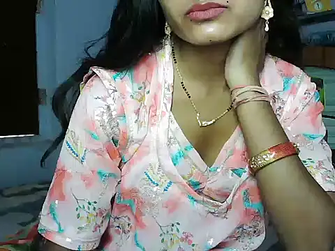 Snapshot of ROSE_GOLDE chatting on June 16, 10:37 am ROSE GOLDE online show from June 16, 10:37 am